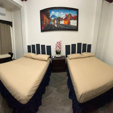 Hostal Casa De Grethel フローレス エクステリア 写真
