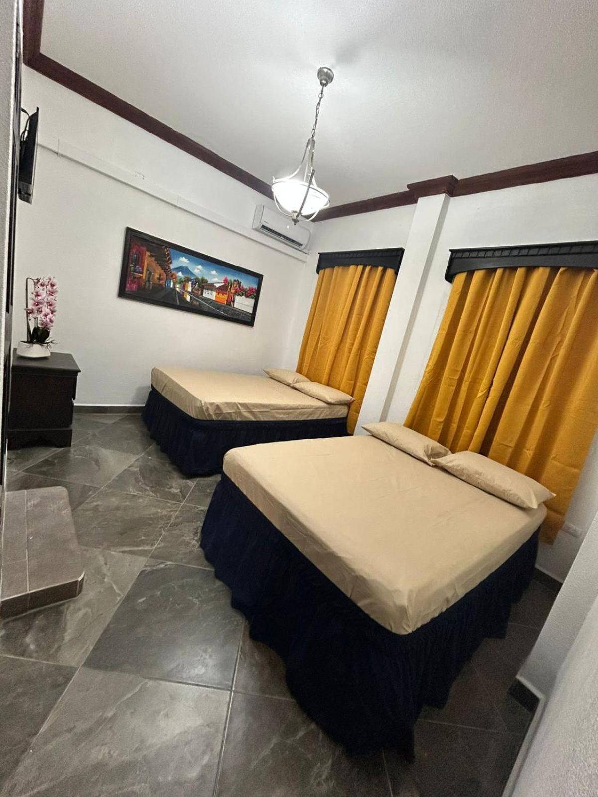 Hostal Casa De Grethel フローレス エクステリア 写真