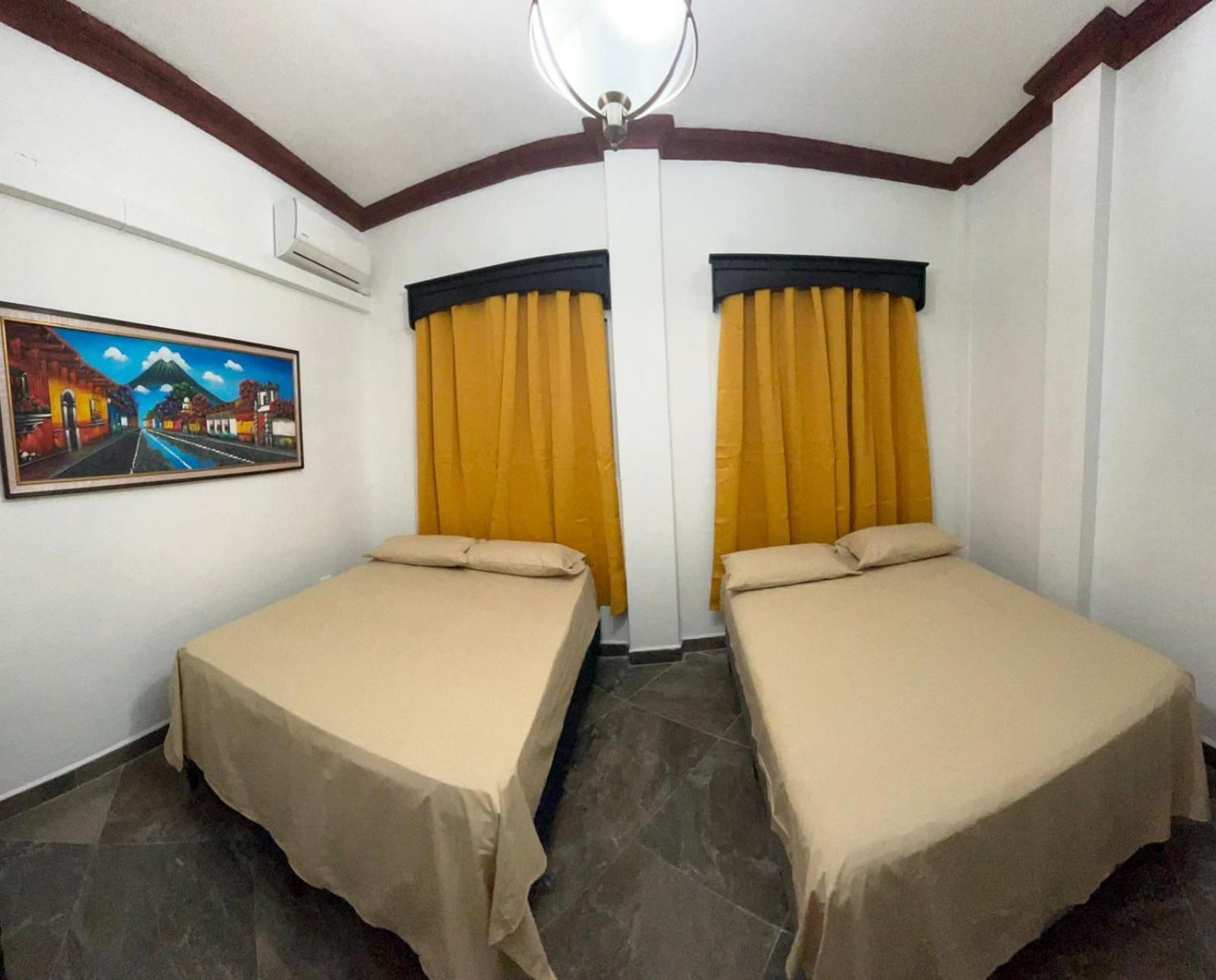 Hostal Casa De Grethel フローレス エクステリア 写真