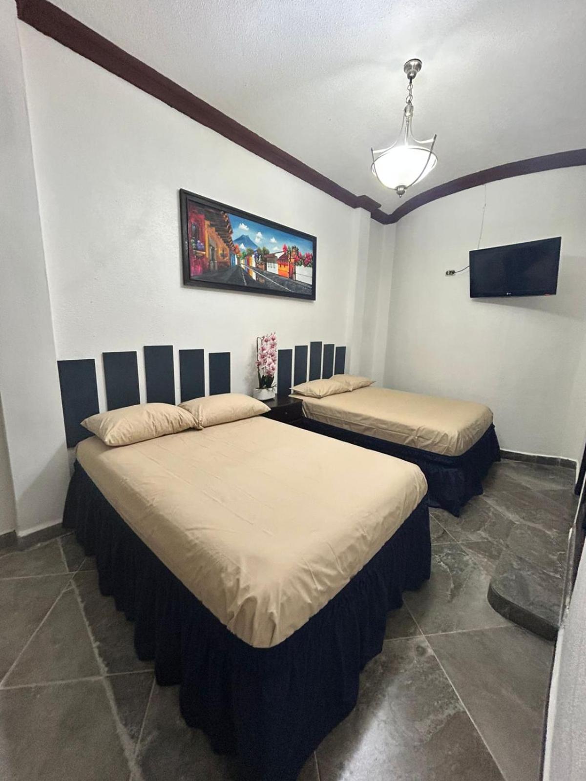 Hostal Casa De Grethel フローレス エクステリア 写真