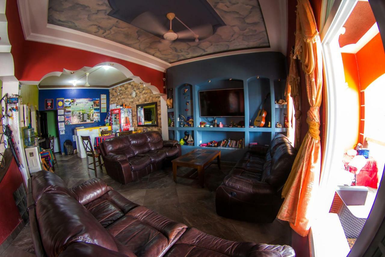 Hostal Casa De Grethel フローレス エクステリア 写真