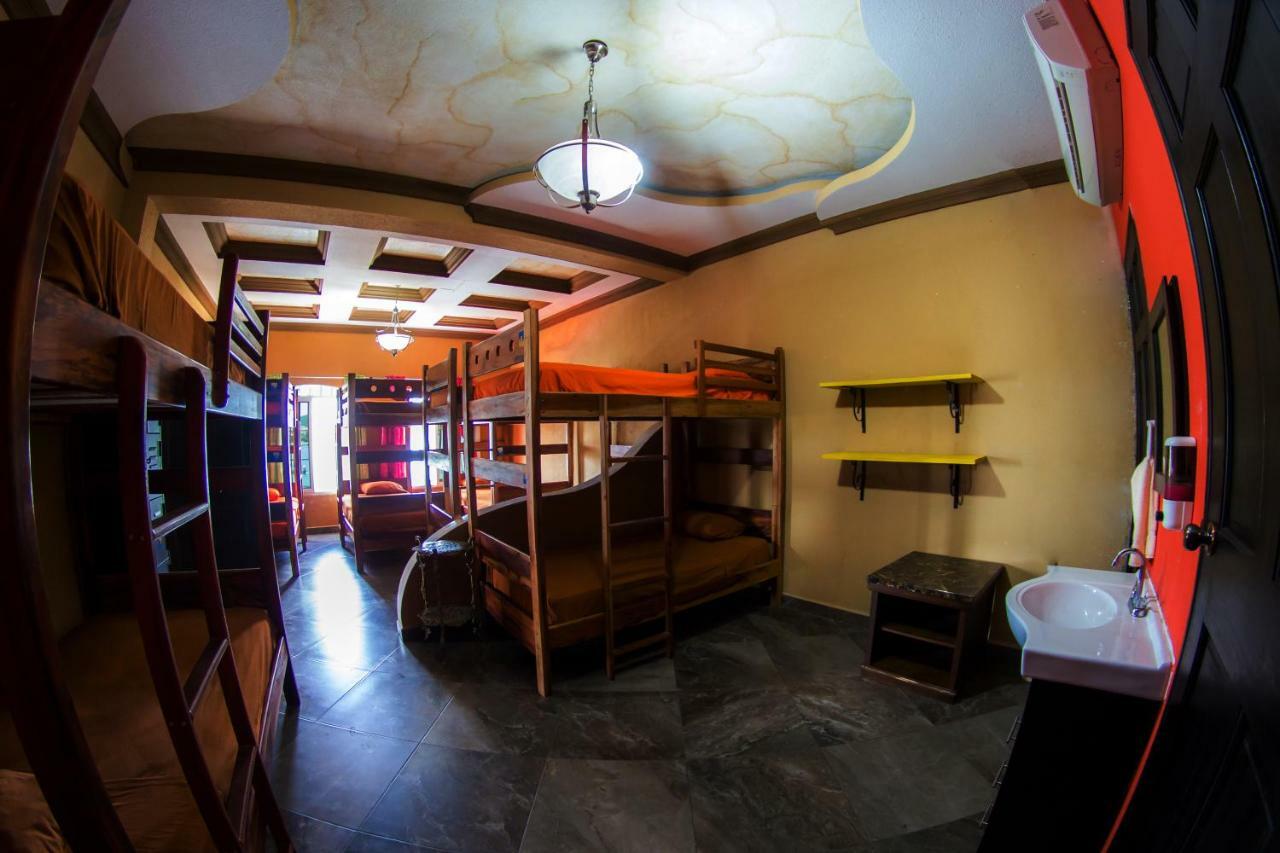 Hostal Casa De Grethel フローレス エクステリア 写真