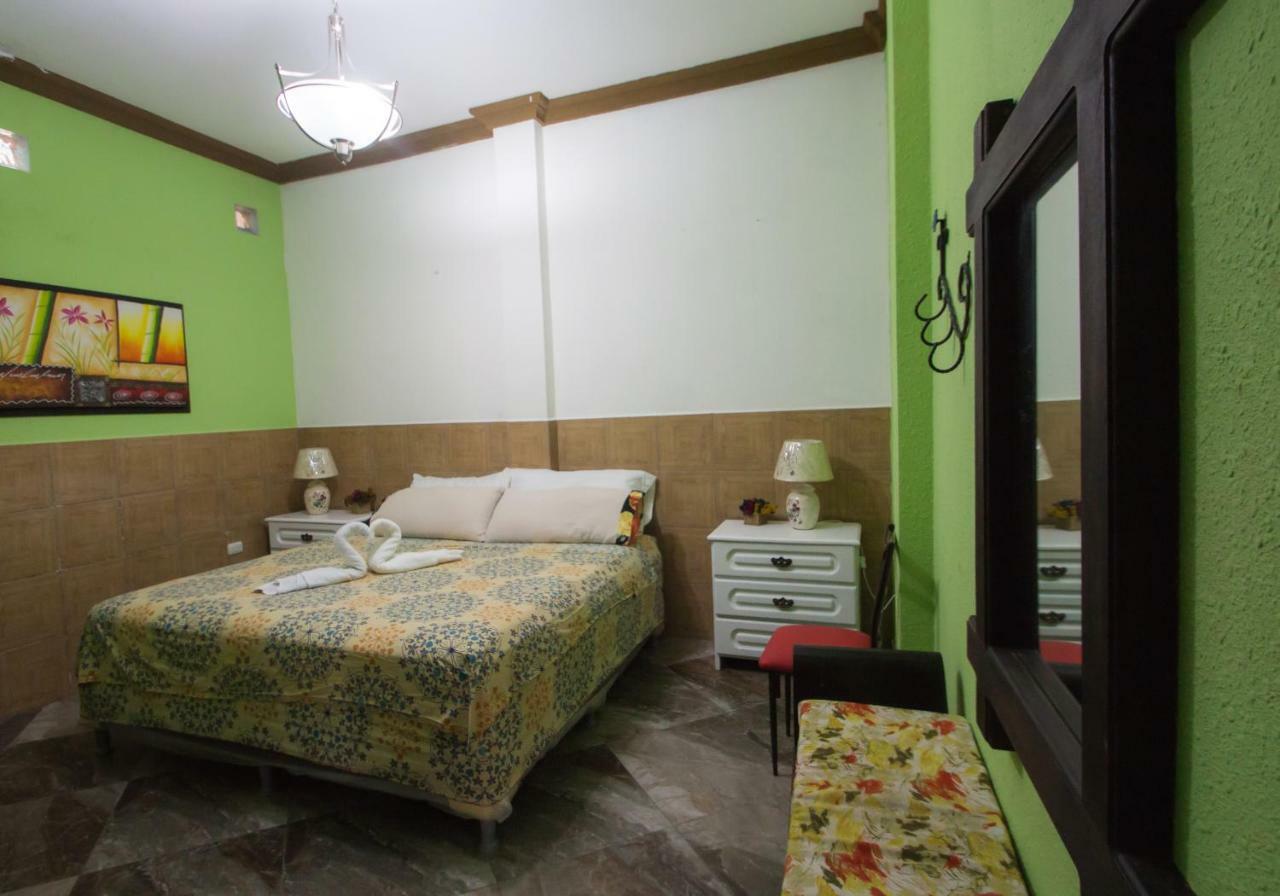 Hostal Casa De Grethel フローレス エクステリア 写真