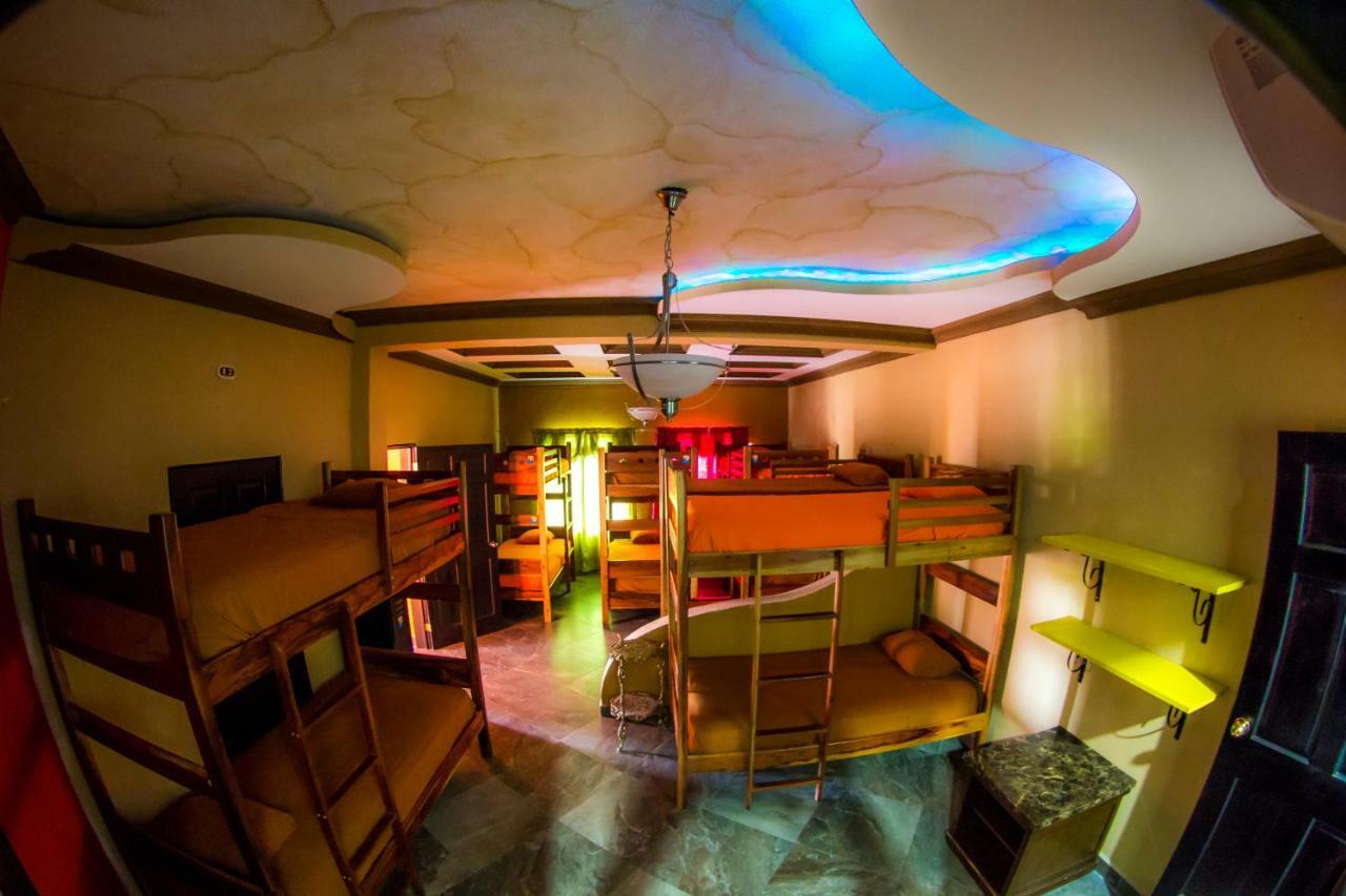 Hostal Casa De Grethel フローレス エクステリア 写真