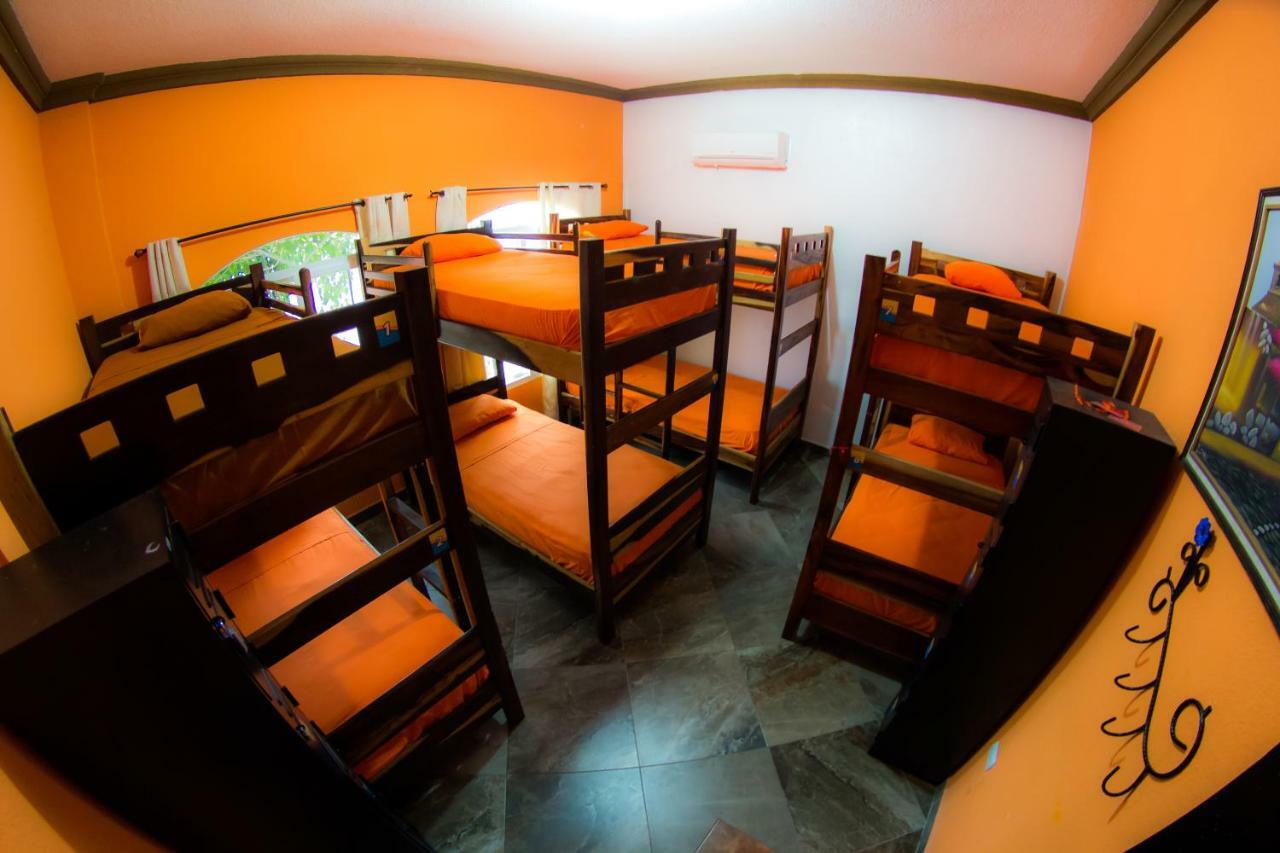 Hostal Casa De Grethel フローレス エクステリア 写真