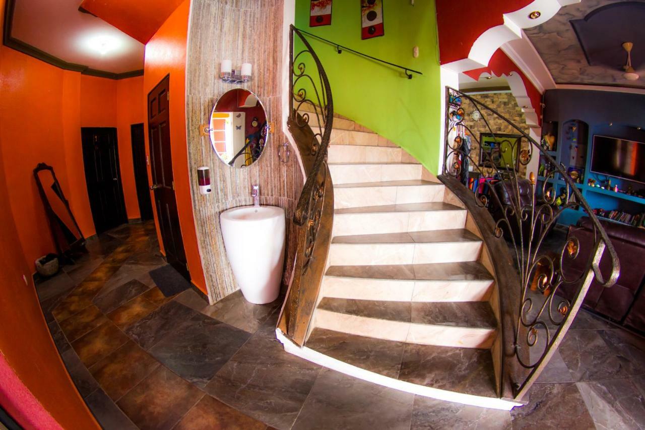 Hostal Casa De Grethel フローレス エクステリア 写真